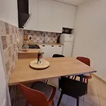 In Zentrumsnaehe Mit Balkon By Interhome Appartement *