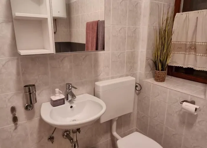 In Zentrumsnaehe Mit Balkon By Interhome * Pula