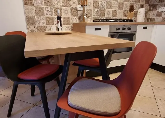 In Zentrumsnaehe Mit Balkon By Interhome Lägenhet *