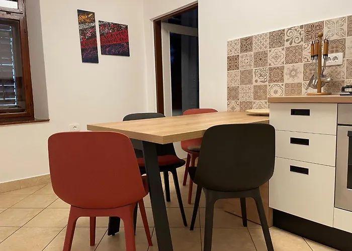 Appartement In Zentrumsnaehe Mit Balkon By Interhome