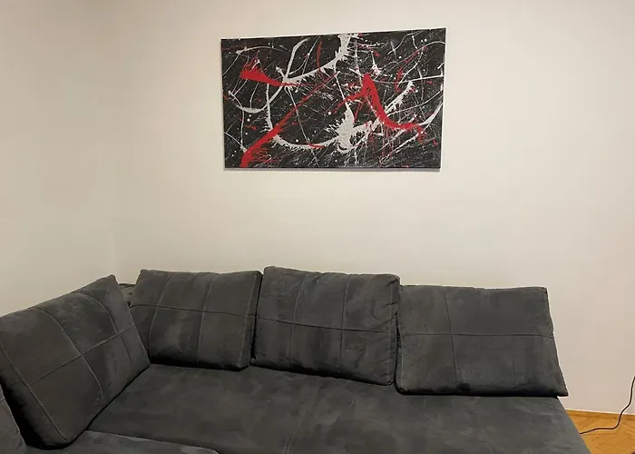 Lägenhet In Zentrumsnaehe Mit Balkon By Interhome *